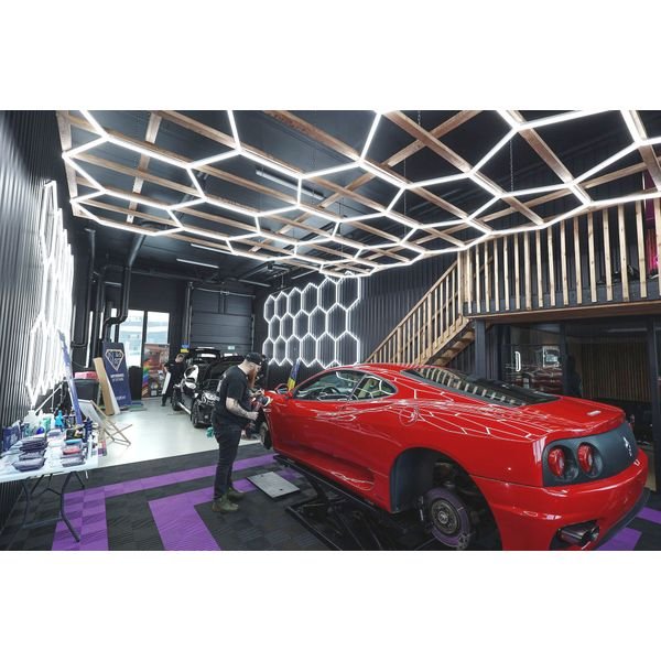 Hexagon-valo Dr Dirt Garage Sky Gen2, 18 Grid System, 380 x 330 cm